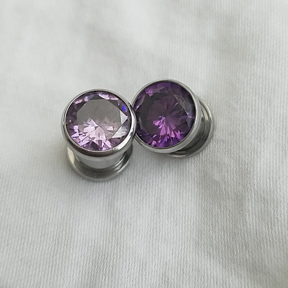 Beautiful 0g Purple Gem Plugs